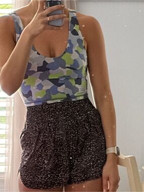 Offline by Aerie Camo Scoop Neck Crop Tank Top — Gray, Blue & Green